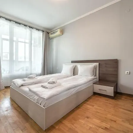 Apartment 2 Bedroom Near Kabakum Varna