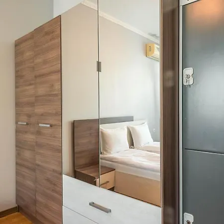 Apartment 2 Bedroom Near Kabakum